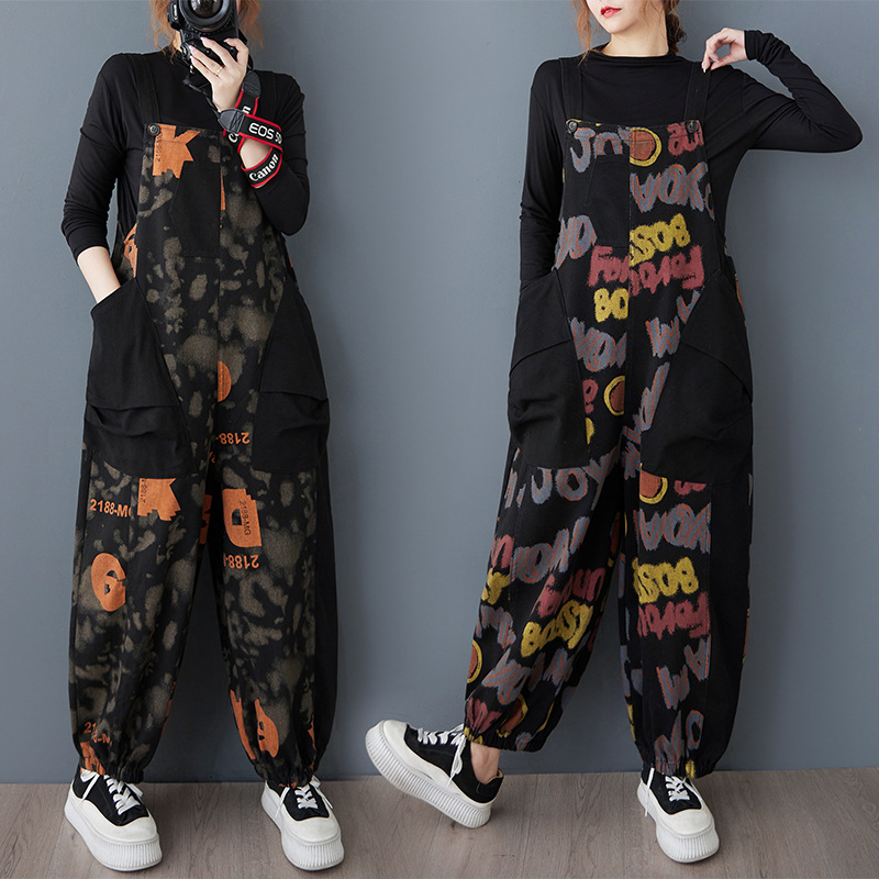 Real photos of the 2026 autumn/winter new collection: loose-fit, plus-size, retro-style denim overalls with large pockets and color blocking