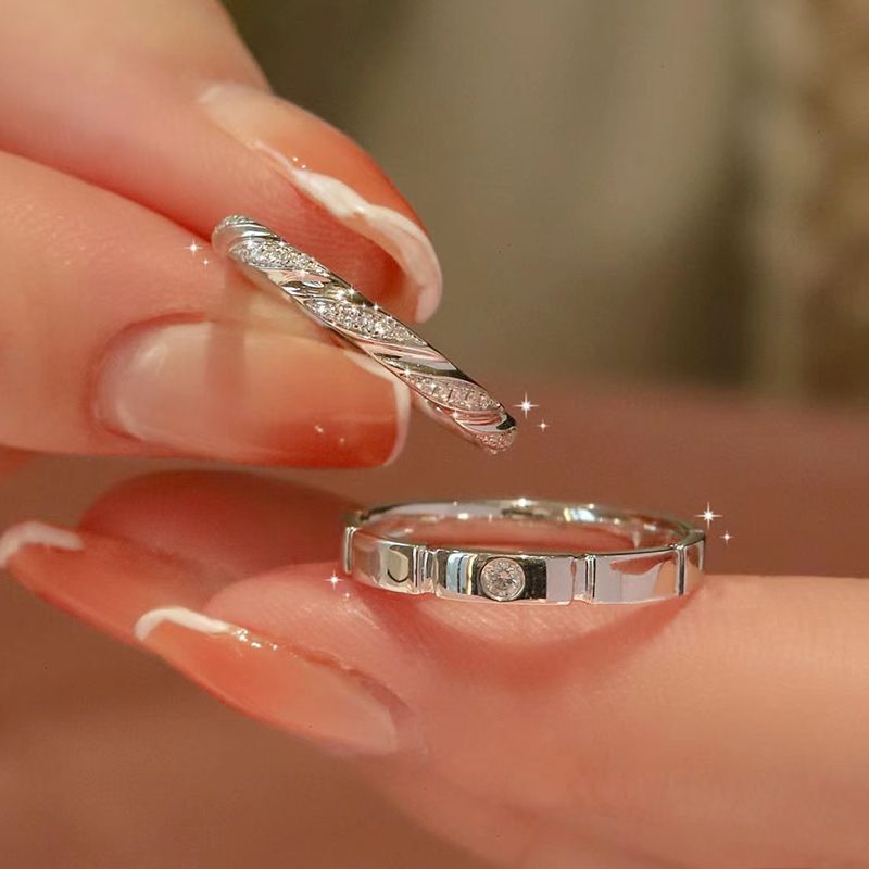 Sugar Cube Möbius Strip Vine Texture Couple Rings for Women, Adjustable Open Rings, Valentine's Day Gift Sugar Cube Möbius Strip Vine Texture Couple Rings for Women, Adjustable Open Rings, Valentine's Day Gift