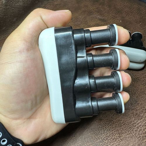 Guitar finger strength training device, piano finger strength training device, piano finger training device, guzheng finger training device, grip strength device, rehabilitation exercise