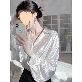 白色长袖缎面衬衫女款2025早春新款韩系宽松百搭法式上衣气质小衫