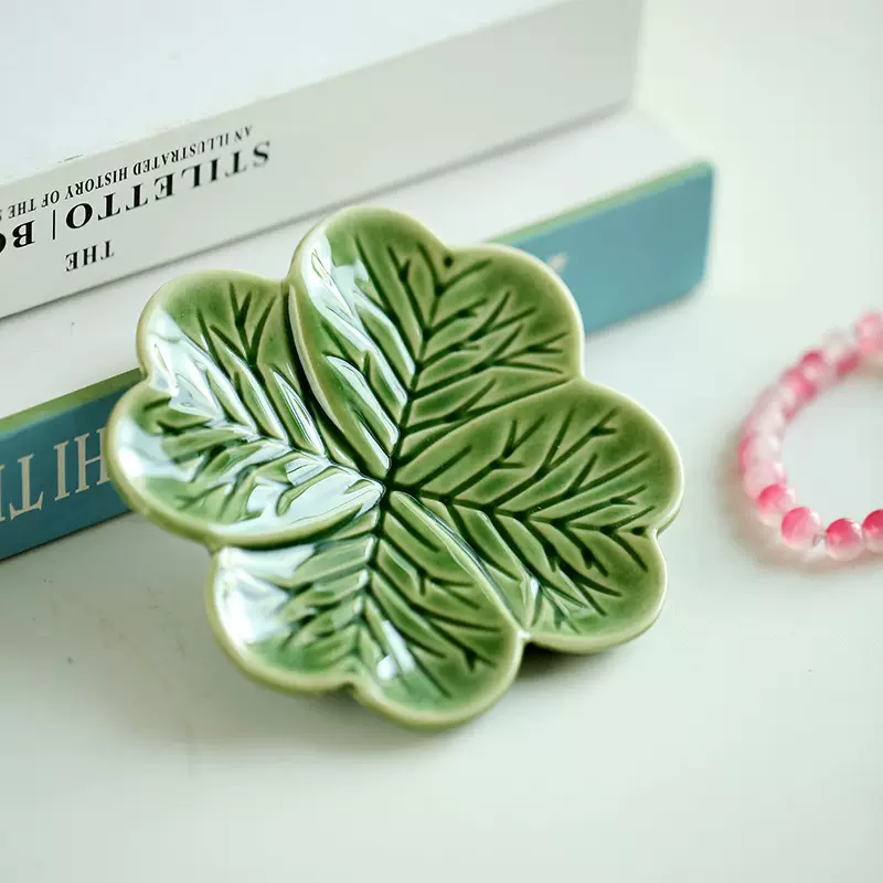 北欧创意陶瓷四叶草首饰盘小吃碟子水果盘收纳托盘外贸陶瓷首饰盘