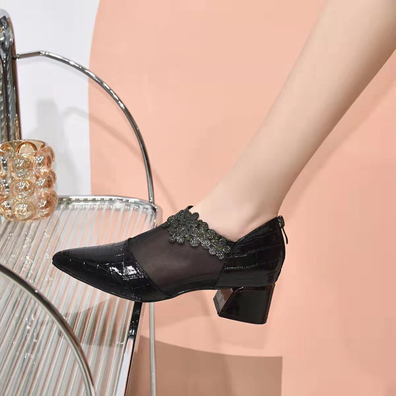 Special Offer for Spring and Summer New Large Size Breathable Casual Trendy Comfortable Flat Heel Mesh Breathable Temperament Women's Shoes