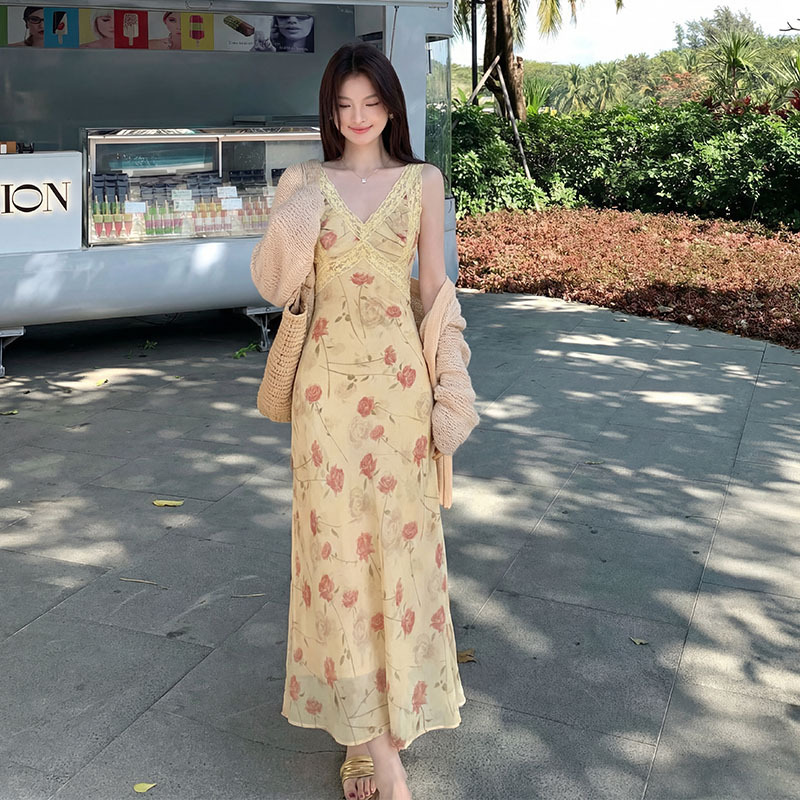 [Special Offer, No Returns or Exchanges] Xiu Xixi 2026 Summer High-Waisted Dress with Printed Pure Desire Holiday Print K88649