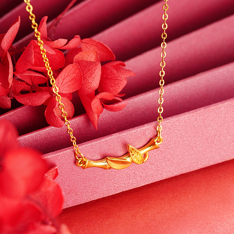 Nueva junta de bambú collar de oro de arena hoja de bambú con incrustaciones de diamantes artificiales de aleación de cobre accesorios de estilo chino Cadena de clavícula todo partido transmisión en vivo