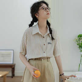 2023夏季新款韩版设计感竖条纹刺绣字母翻领短袖衬衫女休闲上衣