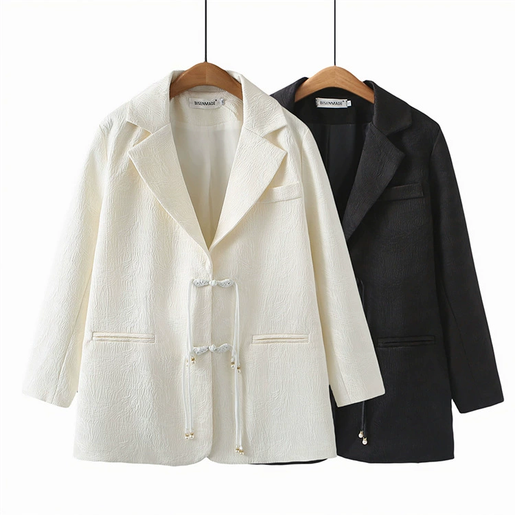 Женский пиджак больших размеров 2024, весенний модный уменьшающий возраст трехмерный жаккардовый костюм с пряжкой в национальном стиле 2617