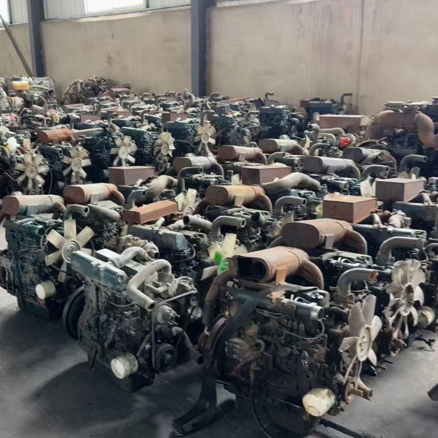 Kubota 688.588.988 harvesters V2403, V2203, V3800, and Yanmar 4TNV98 excavator engines