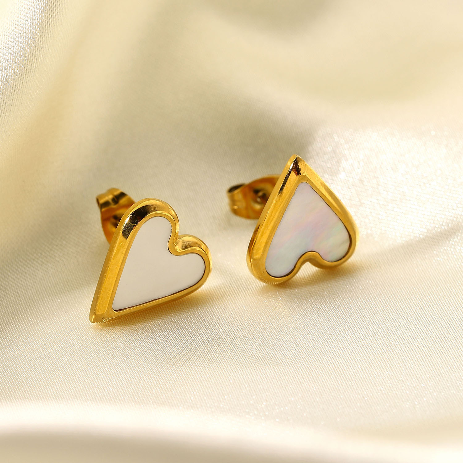 1 Pair Fashion Heart Plating Inlay Stainless Steel Shell Gold Plated Ear Studs display picture 5