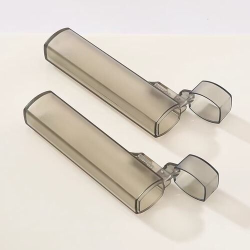 Cigarette holder storage box, toothpick and cotton swab storage box, plastic filter cigarette holder portable box, dustproof, pressure-resistant, multipurpose portable