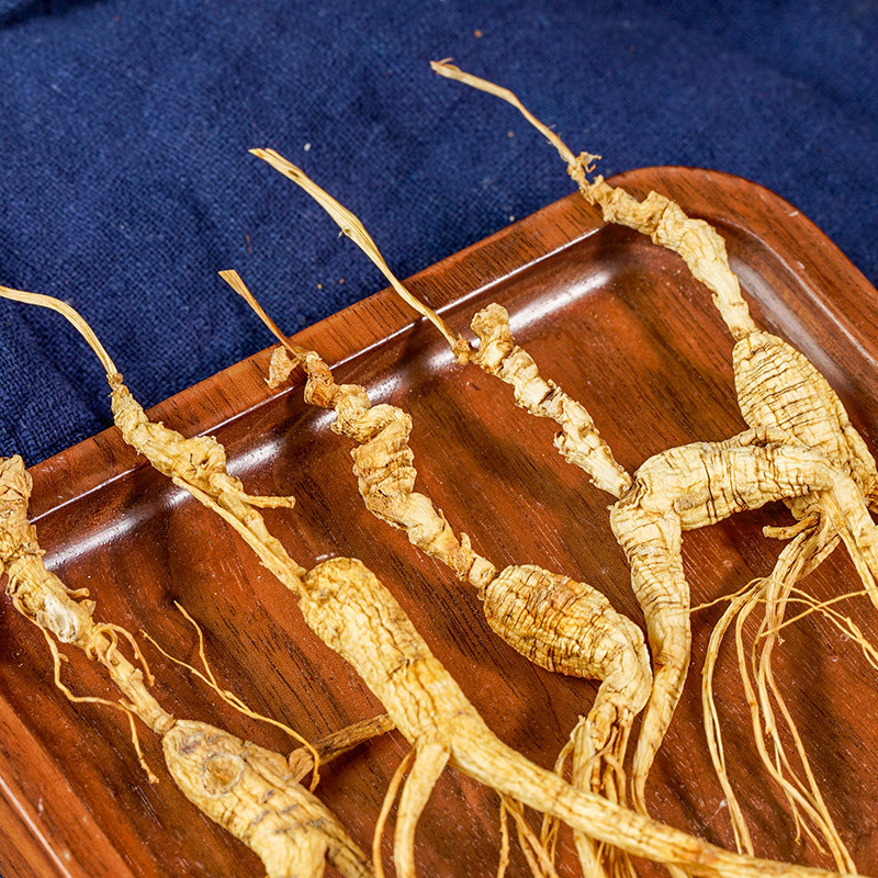 Wild-Grown Ginseng Gift Boxed Set: 10 Whole Roots of Premium Changbai Mountain Wild Ginseng—Dried, Nutritious, Perfect for Infusing Alcohol or Stewing in Soups—Wholesale Available