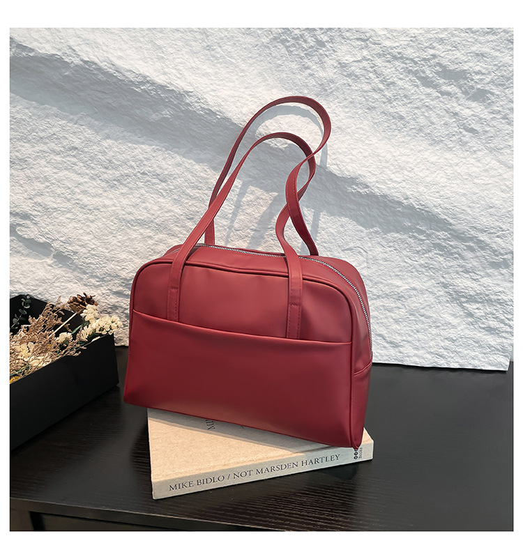 Koreli tarzı büyük kapasiteli tek omuz çantası kadın 2025 sonbahar yeni modeli retro koltuk altı çantası şık minimalist tote çanta