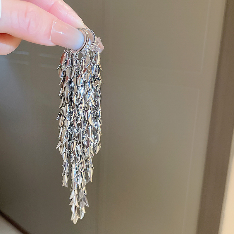 Silver Needle Geometric Sequin Tassel Earrings For Women Fashion_voghion.com