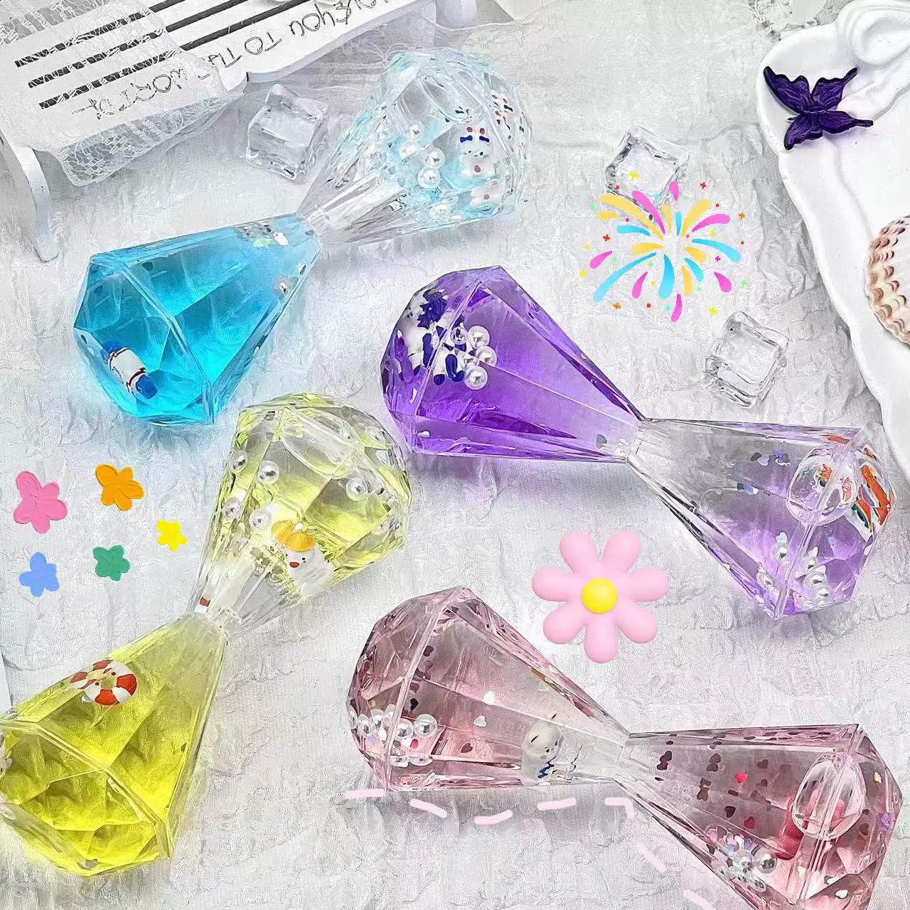 Разнообразие новых мультяшных масляных капель Douyin, креативные масляные украшения в виде песочных часов, светящиеся песочные часы, бутылки с дрейфующим песком, подарки