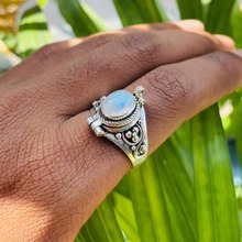 亚马逊新款波西米亚风镶嵌月光石可打开戒指 女士合金戒指批发