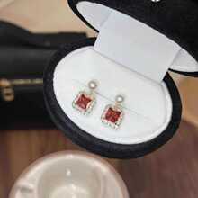 ��ۡ��OӋ����Caiem Kaiet �tɫ�ʯ�����ᔸ߼����^������Ů