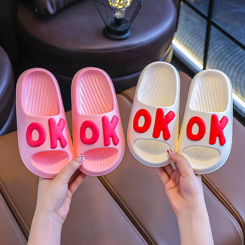 Zapatillas para padres e hijos mujeres de verano para hombres una familia de tres niñas de verano para baño de casa interior antideslizante zapatillas para niños de mediano tamaño