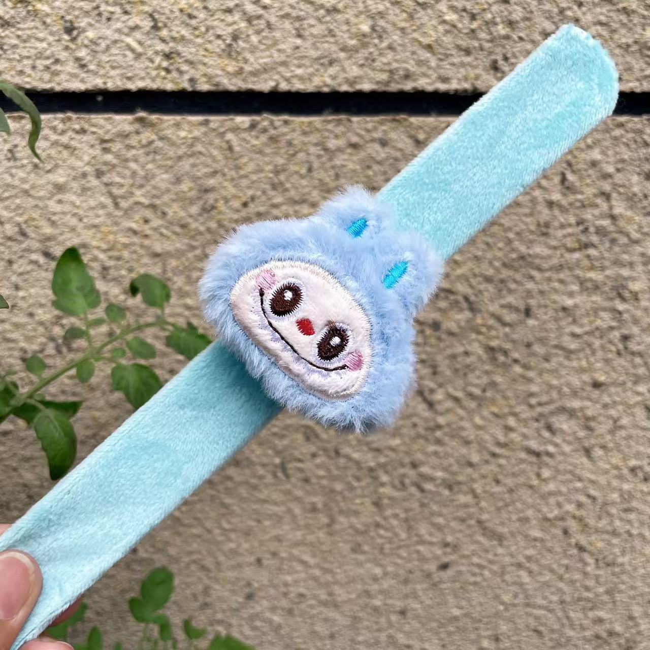 Muñeca creativa Panda raqueta anillo pulsera niños muñeca de peluche juguete bicicleta accesorios boda regalo de mano