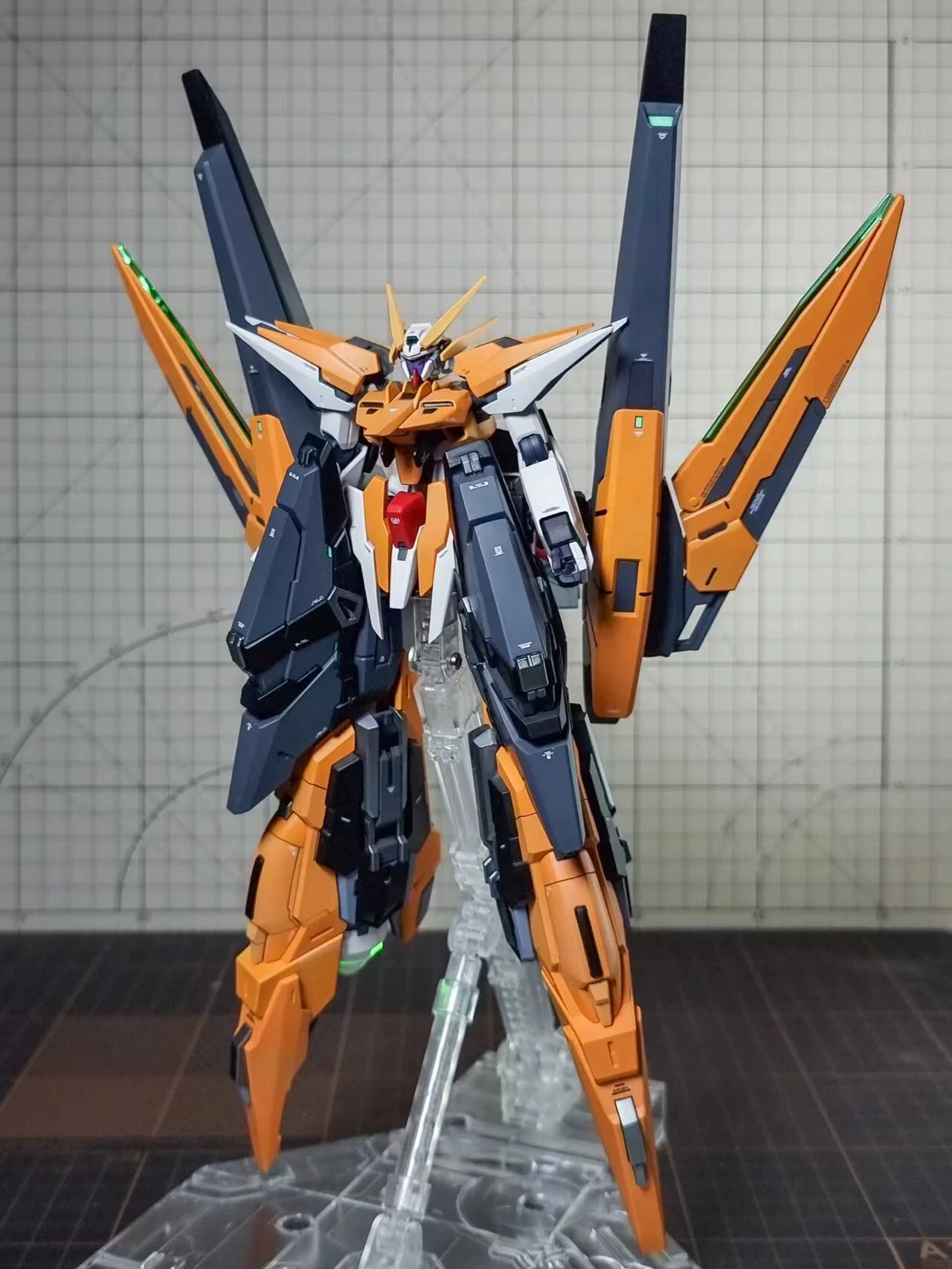 Модифицированный мех Three Kingdoms Bai Qi Cao Ren Ao Bing Gundam Blind Blind MG Destiny Seven Sword Flying Wing Boys Dotted Toys