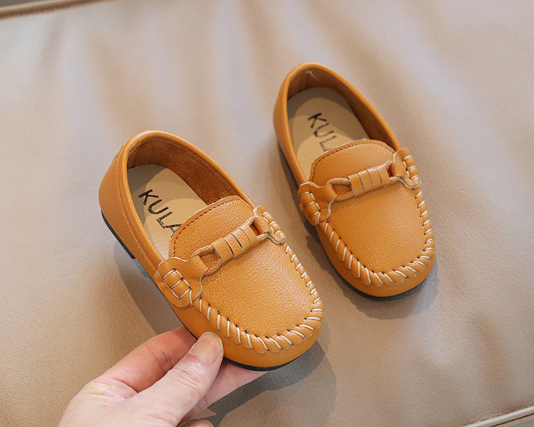 English style leather shoes with soft soles, one foot kick boys' bean new autumn 2022 baby shoes, children's shoe trend_voghion.com