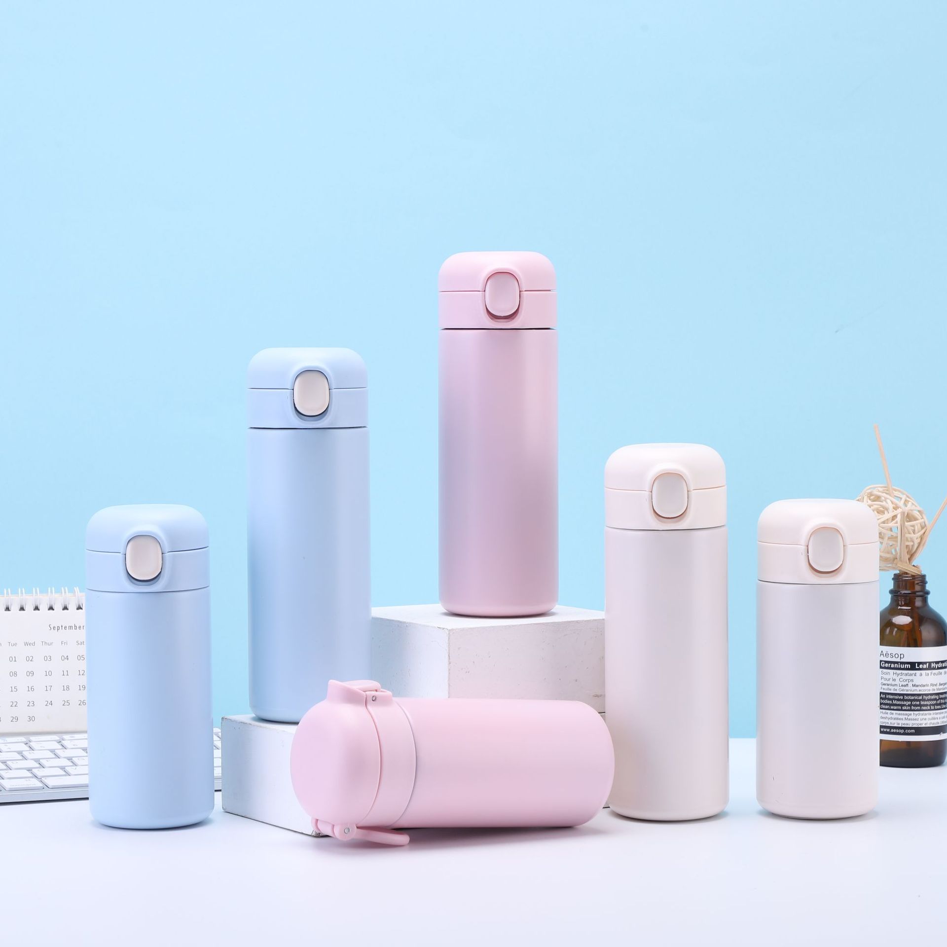 新款304不锈钢豌豆保温杯高颜值男女学生弹跳盖便携式提吸管水杯