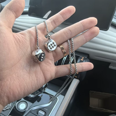 Aliexpress Foreign Trade Dice Car Rearview Mirror Pendant Car Metal Dice Ornament Aliexpress Amazon (Car hanging) - silver-dice-car-hanging