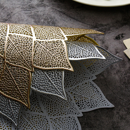 New Creative Wealth-bringing Leaf Round Table Mat, Nordic Light Luxury Gold-burnished Western Dinner Mat, Hollow PVC Solid Color Insulating Mat