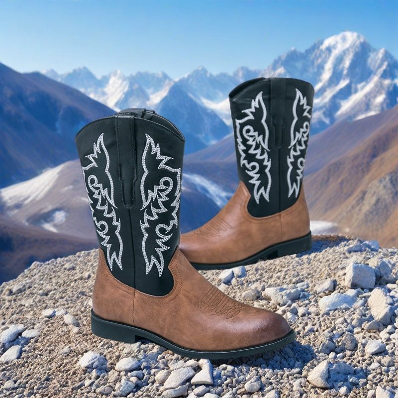 Four Seasons Foreign Trade National Tide Flower Carving Martin plus size Court Style Retro Tooling Locomotive Boots Foreign Trade Men Xu Heng 5 Seasons