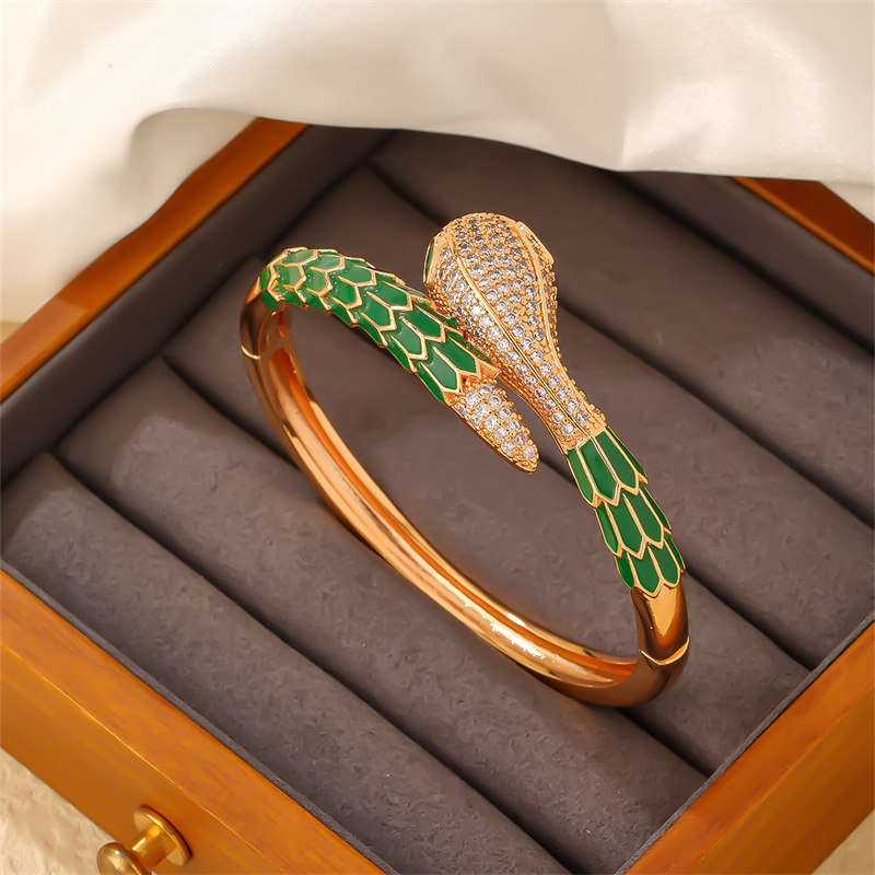 Parure de bijoux serpentine pleine de diamants, bague bracelet en zircon, personnalité de luxe légère, tête de léopard de l'industrie lourde_voghion.com
