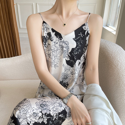 Ladies Summer 2024 New Loose and Slimming Silk Blouse Dress with Floral Print, Satin Surface, and a Touch of Sensuality