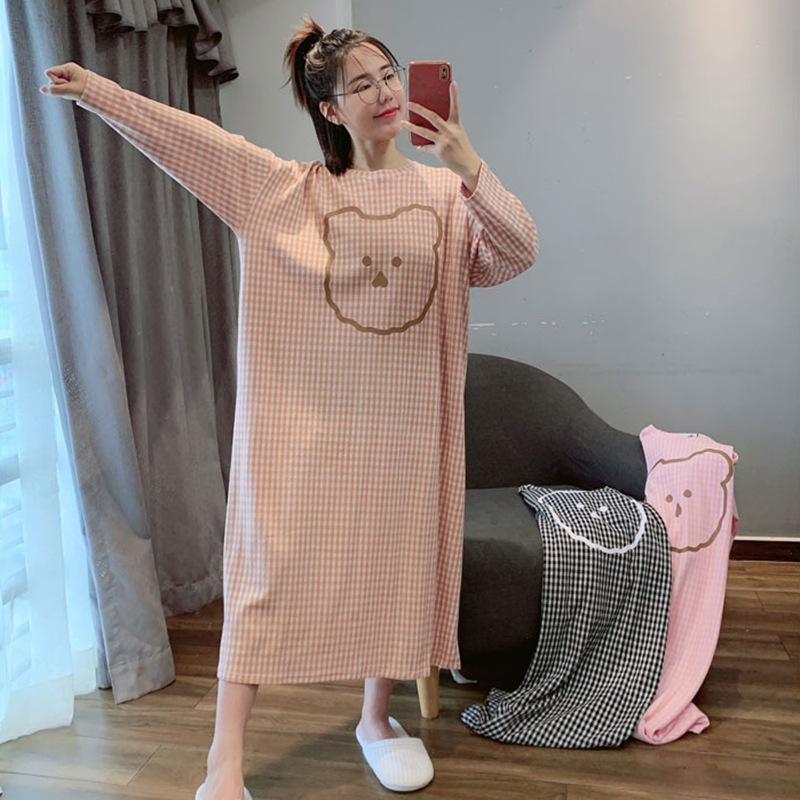 Dibujos animados Rosa oso a rayas nuevo pijama de primavera largo de las mujeres de dibujos animados Rosa oso a rayas camisón de longitud media delgada manga larga