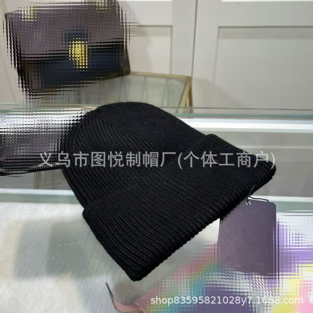 검정색 (오른쪽 작은 표시)