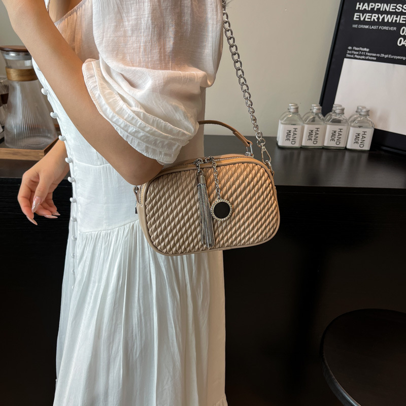 Bolso de cadena de textura transfronteriza 2025 verano nuevo bolso de hombro rombo de moda bolso de mensajero de mujer de estilo occidental