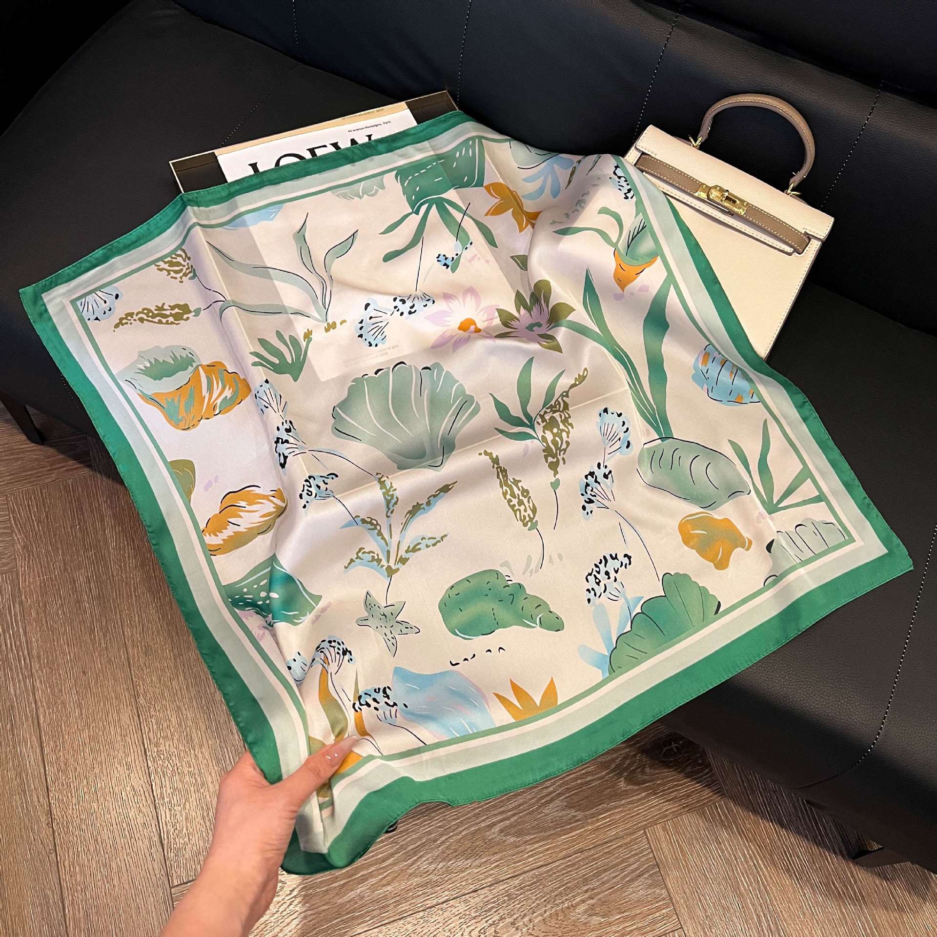 Nueva bufanda de seda de las mujeres de moda del todo-fósforo de alto grado pequeña bufanda cuadrada estilo coreano bufanda de cuello primavera y otoño bufanda retro bolsa de corbata image 124