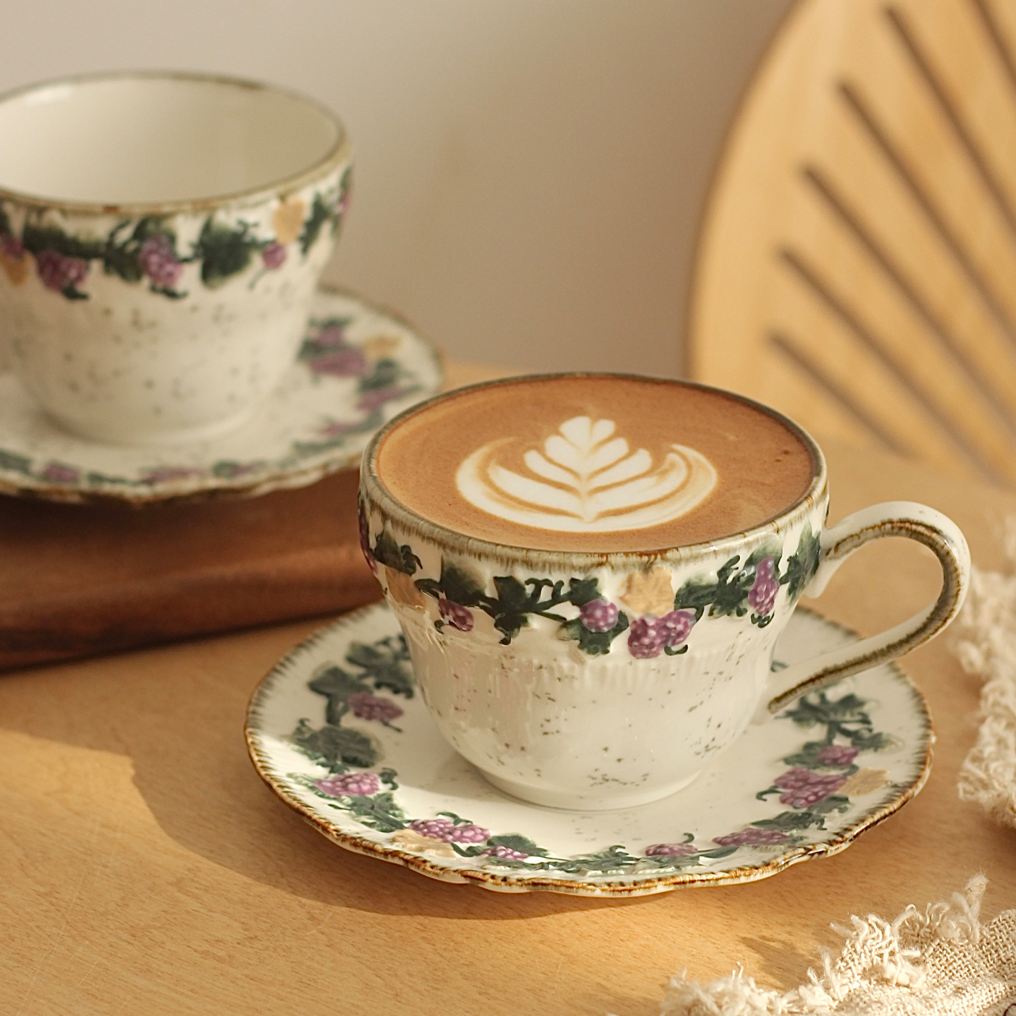 Relieve de uva francesa vintage taza de café plato taza de té de la tarde taza de desayuno taza de regalo de alta calidad