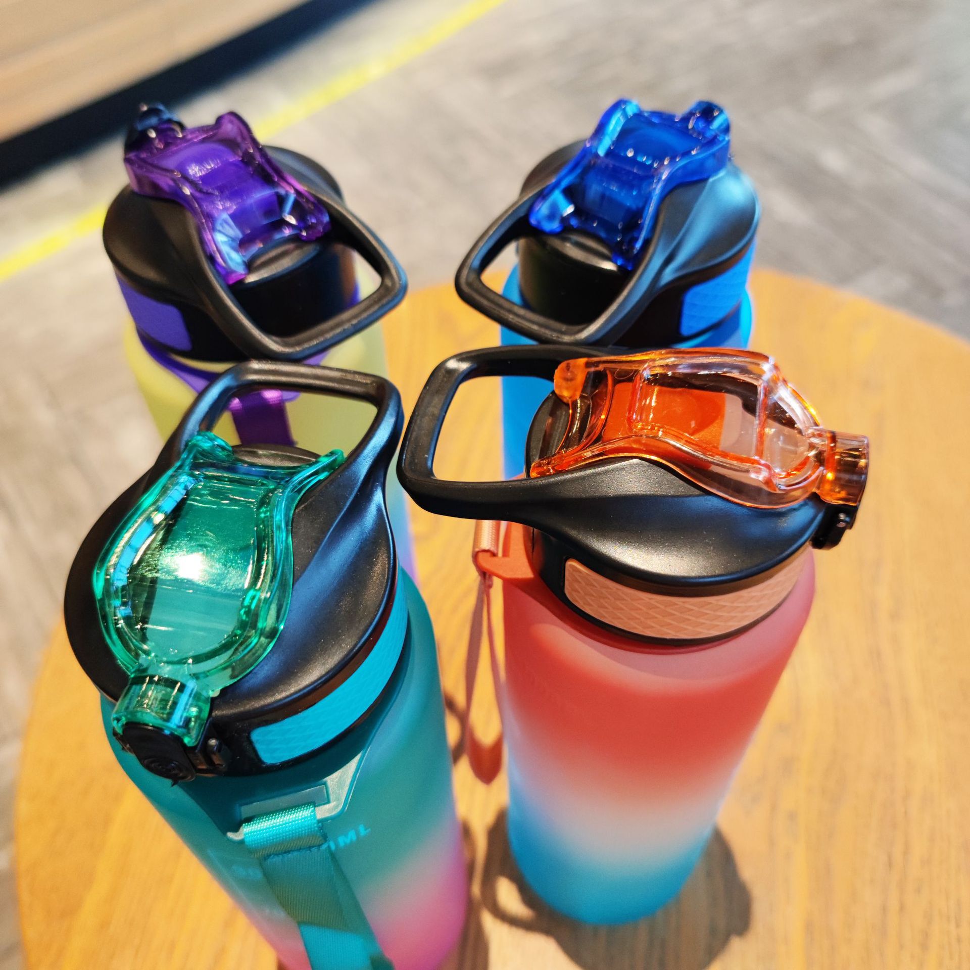 Botella de agua de color degradado esmerilado botella de agua de gran capacidad portátil cuerda de succión boquilla taza de agua 1000ml gimnasio deportes hervidor de agua