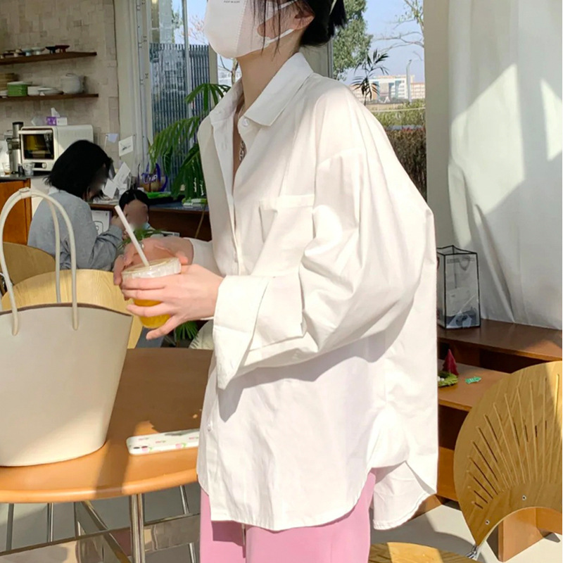 2024 Early spring with a white shirt