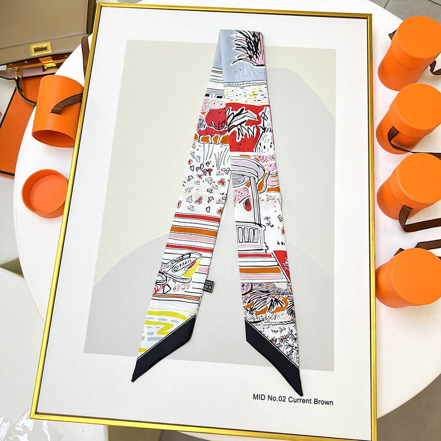 白红黑色溜冰鞋 / 85*5cm