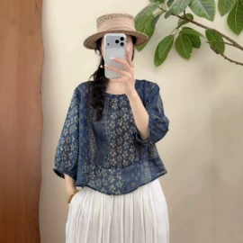 女式牛仔裤;女式衬衫;毛衣