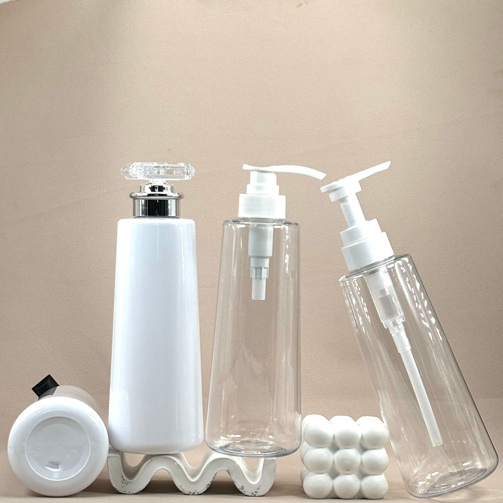 厂家直供洗发水沐浴露护发素美妆日化包装洗护瓶身体乳600ml锥形