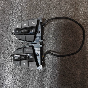 Suitable for BMW 1234567 Series X1-X6 G20G28 multifunction steering wheel adjustment ACC button switch