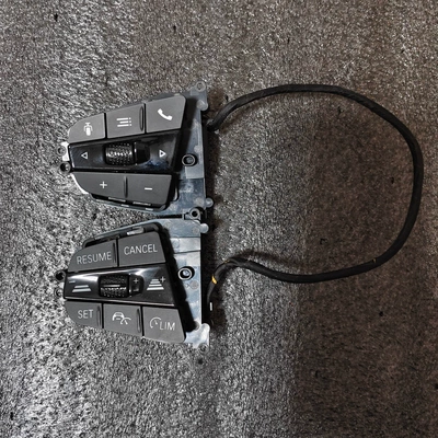 Suitable for BMW 1234567 Series X1-X6 G20G28 multifunction steering wheel adjustment ACC button switch