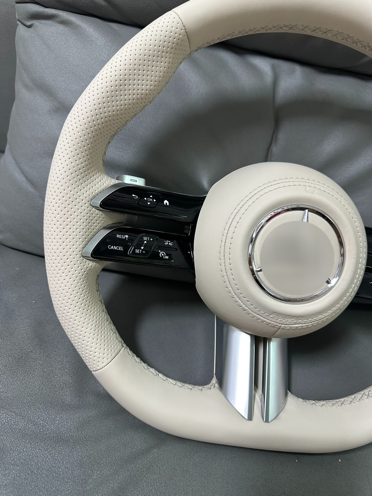 Mercedes-Benz Dragonfly steering wheel, off-white genuine leather, universal fit for all models, non-destructive installation, plug-and-play, in stock