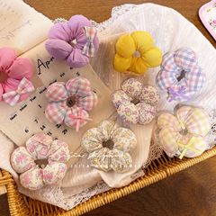 早春は綿の紋様の小さい花の腸の輪を充填します。
