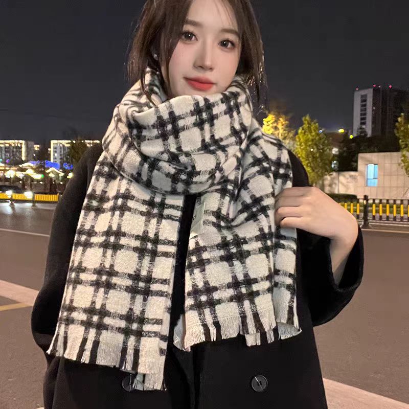 Invierno nuevo bufandas a cuadros de cachemira suave pegajosa flange collar retro grueso calentamiento al por mayor