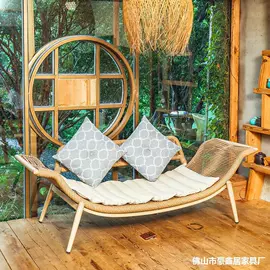 餐桌;实木床;布艺沙发