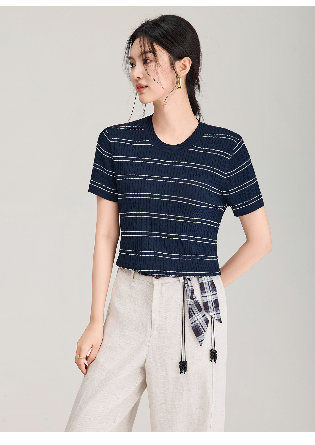 Áo thun dệt kim tay ngắn cổ tròn họa tiết sọc vintage nữ — màu xanh navy chi tiết 16