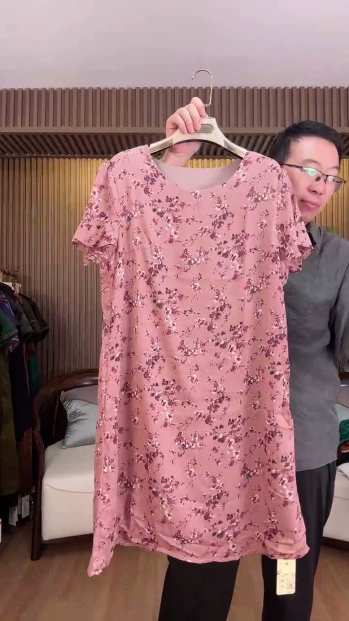 Платье для мамы 2xl из шелкового жоржета, бюст 110, размер 68kg