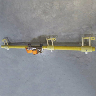Two-purpose temporary high-voltage lead cross arm transmission and distribution bypass cable support belt type fully insulated cross arm