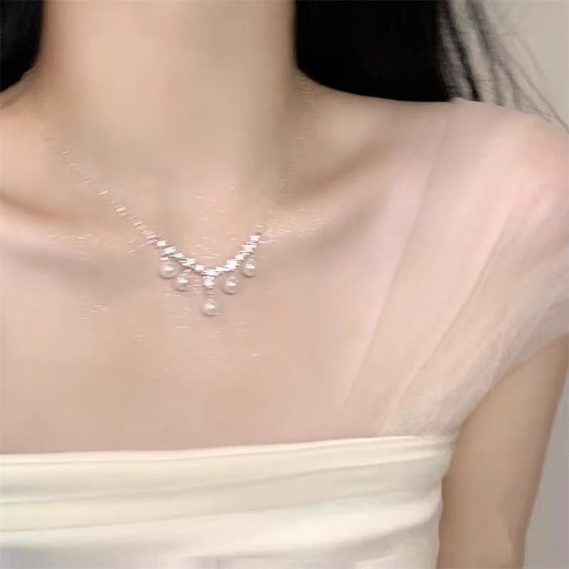 Collana con nappe e perle per donna girocollo elegante gioiello_voghion.com