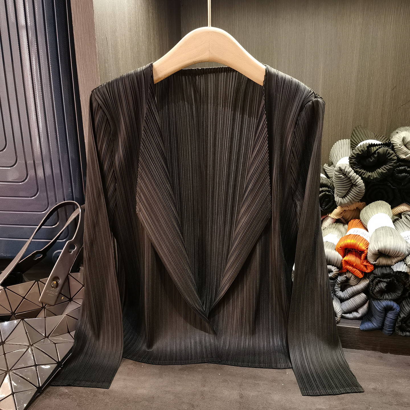 Áo khoác vest nữ xếp ly cao cấp cổ bẻ dài tay mẫu mới xuân hè — Màu xanh lam nhạt, Màu xanh lục nhạt, Màu đen, Màu hồng